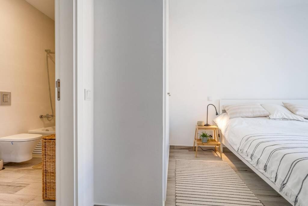 Happiness Apartment - 2Bedroom Apt In Aljezur Esterno foto