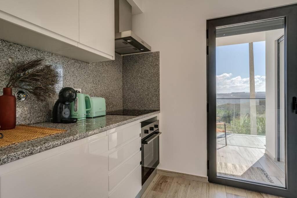 Happiness Apartment - 2Bedroom Apt In Aljezur Esterno foto