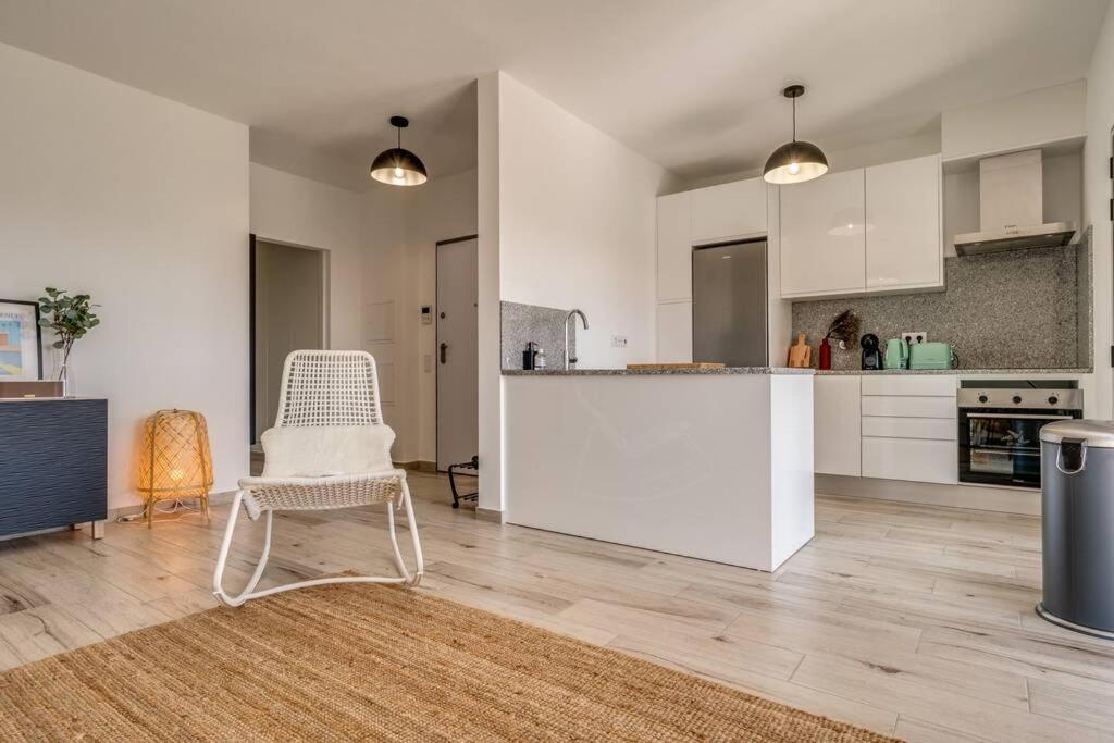 Happiness Apartment - 2Bedroom Apt In Aljezur Esterno foto
